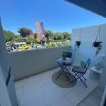 A Pochi Metri Dal Mare *