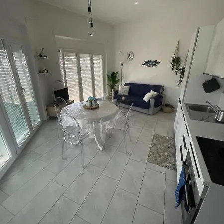 A 20 Metri Dal Mare. Holiday home